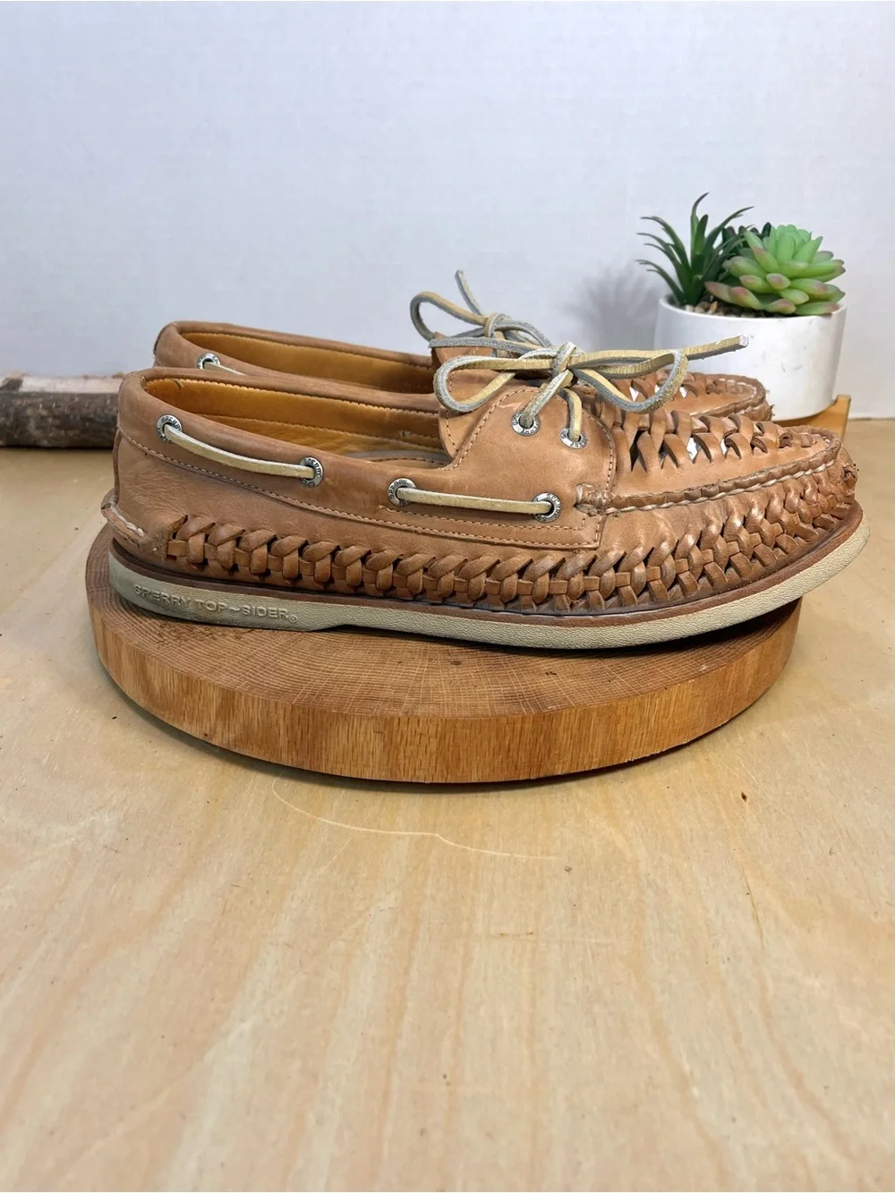 Sperry Gold Cup Tan Woven Leather Boat Shoes Size 9M Minty Clean